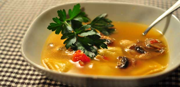 Recipe: Chicken Ravioli Soup with Mushrooms and Tomato